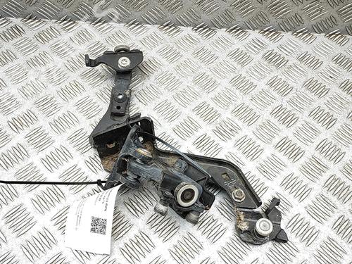 Used Hinge/Door check strap Hinge/Door check strap 37721726 37721726