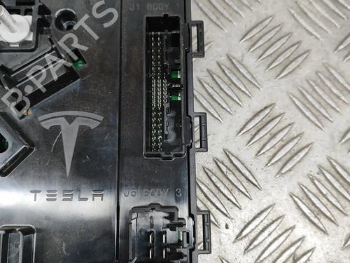 Electronic module TESLA MODEL 3 (5YJ3) EV AWD | BP27792056M83 
