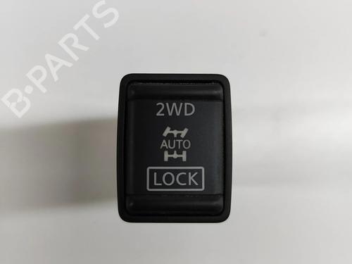 Used Switch NISSAN QASHQAI II (J11, J11_) 1.6 dCi (130 hp) 24141691