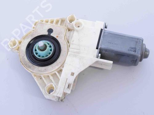 Rudehejsemotor forskærm venstre LAND ROVER DISCOVERY III (L319) 2.7 TD 4x4 (190 hp) 30257059