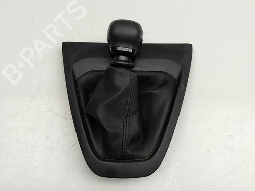 Used Shift knob OPEL VIVARO C Van (K0) 2.0 (122 hp) 30004879