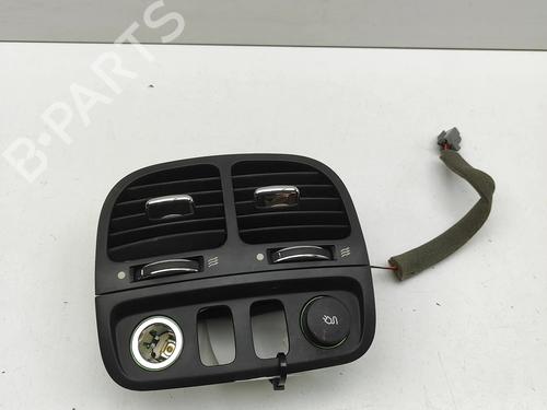 Difusor / Saída de ar JAGUAR XJ (X350, X358) D 2.7 (207 hp) 31021301