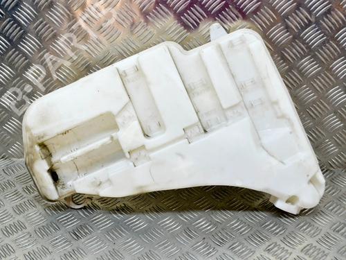 windscreen-washer-tank-bmw-5-f10-520-d-7269666-7269665-7269664-7269663-8050439-2009-2010-2011-2012-2013-2014-2015-2016-8144990 main image