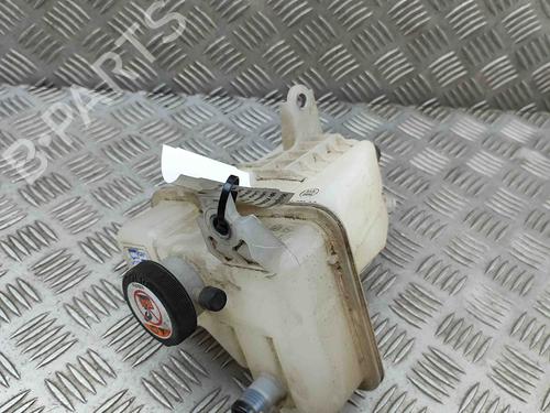 Used Expansion tank TOYOTA HILUX VIII Pickup (_N1_) 2.4 D 4WD (GUN125_, GUN125R) (150 hp) 29752917