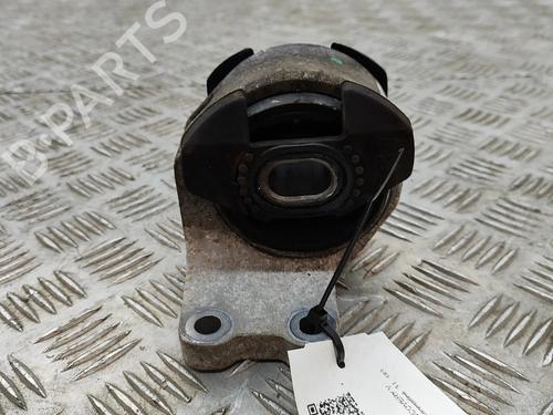 Used Gearbox mount LAND ROVER DISCOVERY V (L462) D300 MHEV 4x4 (300 hp) 30644197