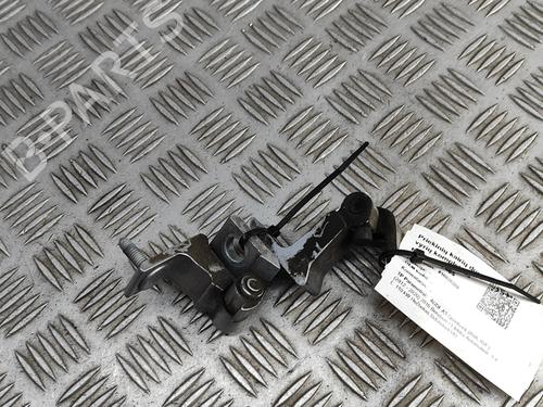 Used Hinge/Door check strap AUDI A3 Sportback (8VA, 8VF) 1.4 TFSI e-tron (150 hp) 27394047