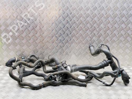 Used Auxiliary water pump Auxiliary water pump LAND ROVER RANGE ROVER SPORT II (L494) 3.0 SDV6 4x4 (306 hp) 39590423 39590423