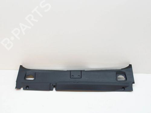 Used Tailgate trim Tailgate trim MASERATI QUATTROPORTE VI 3.0 D (275 hp) 14629523 14629523