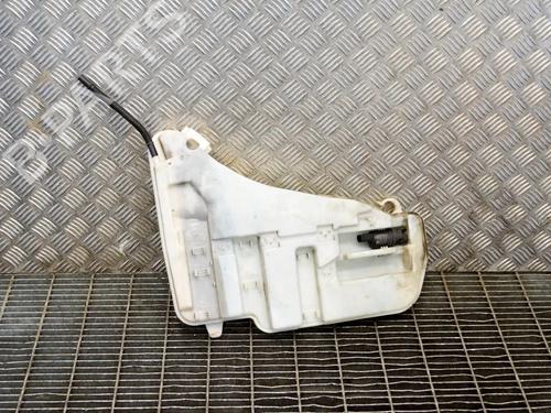 Used Windscreen washer tank BMW 5 (F10) 520 d (184 hp) 6770940