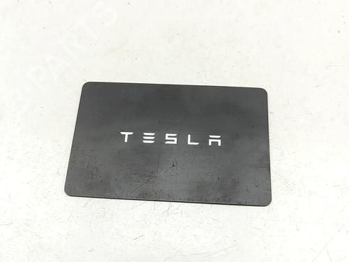 Used Electronic module Electronic module TESLA MODEL 3 (5YJ3) EV AWD (351 hp) 33392394 33392394