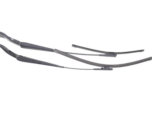 Used Front windshield wiper arm LAND ROVER FREELANDER 2 (L359) 2.2 TD4 4x4 (150 hp) 30216634