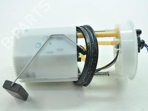 Used Fuel pump VW POLO V (6R1, 6C1) 1.0 (75 hp) 9865832
