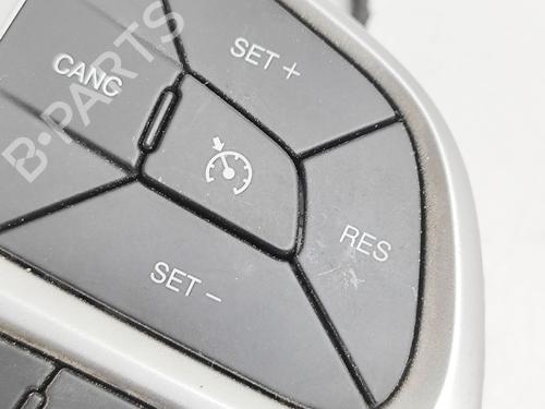 Steering wheel controls JEEP COMPASS (MP, M6, MV, M7) 1.3 HYBRID 4X4 | BP30544598E15