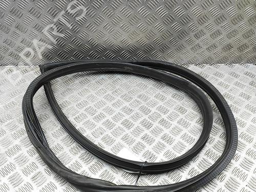 rubber-door-seal-porsche-911-991-2011-2012-2013-2014-2015-2016-2017-2018-2019-2020-33391233 main image