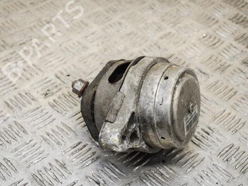 Used Engine mount LAND ROVER RANGE ROVER IV (L405) 4.4 SDV8 4x4 (340 hp) 6737656