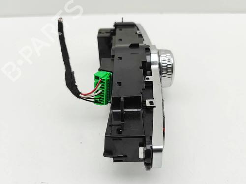 Switch VOLVO XC40 (536) T3 | BP30257644I30