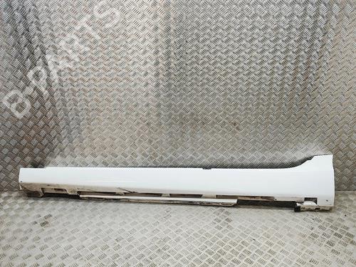 Used Left sideskirt Left sideskirt VOLVO V40 Hatchback (525) T2 (122 hp) 39989858 39989858