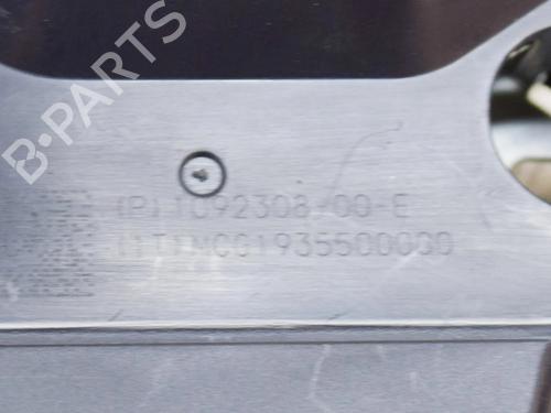 Tailgate lock TESLA MODEL 3 (5YJ3) EV | BP27758602C101  - Image 6