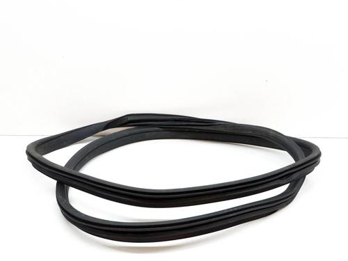 Gummiliste Gummiliste MERCEDES-BENZ C-CLASS (W205) C 200 BlueTEC / d (205.037) (136 hp) 14630664 14630664