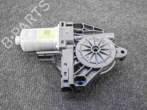 Used Left front window motor VOLVO V40 Hatchback (525) D2 (120 hp) 6764295