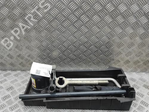 Outra Outra IVECO DAILY VI Platform/Chassis 33S16, 35S16, 35C16, 40C16, 42S16, 50C16 (156 hp) 36045384 36045384