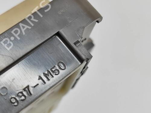 Switch LEXUS IS II (_E2_) 250 (GSE20) | BP24582022I30