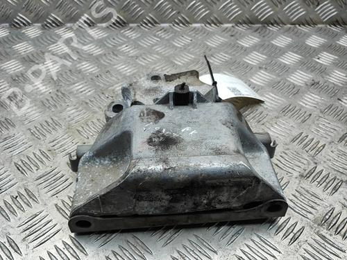 Used Engine mount Engine mount MAN TGE Van 2.0 TDI (01V, 03V, 36V, UYB, UYC, UYD) (140 hp) 36671795 36671795