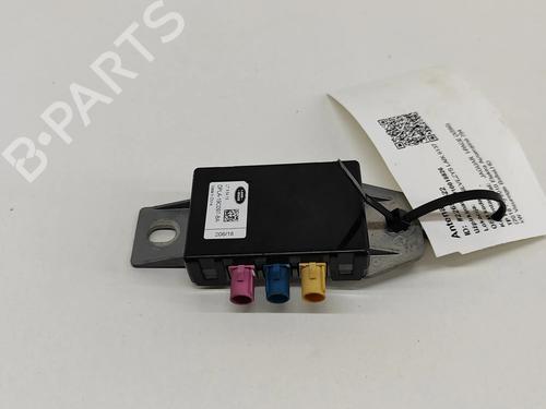 antennabase-jaguar-i-pace-x590-2018-27766802 main image