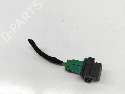 Switch PEUGEOT 2008 II (UD_, US_, UY_, UJ_, UR_, UC_) e-2008 (UKZKXZ) | BP29042504I30 