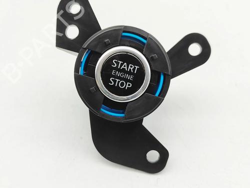 switch-nissan-juke-f16_-2019-35957696 main image