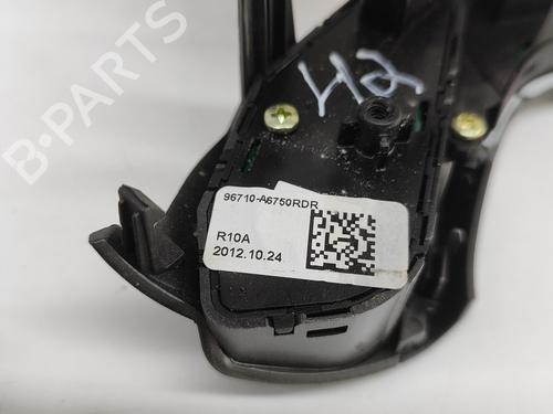 Steering wheel controls HYUNDAI i30 (GD) 1.6 CRDi | BP25787016E15 