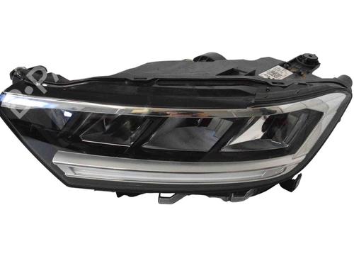 Used Left headlight VW T-ROC (A11, D11) 1.5 TSI (150 hp) 30243319