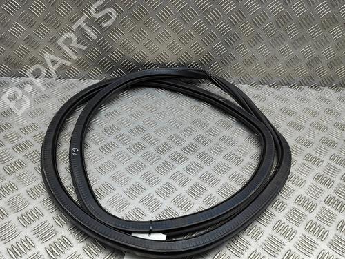 rubber-door-seal-audi-q3-8ub-8ug-2011-2012-2013-2014-2015-2016-2017-2018-2019-2020-29616149 main image