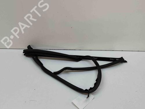 Rubber door seal LAND ROVER RANGE ROVER VELAR (L560) 2.0 D240 SD4 4x4 | BP29337191C142 