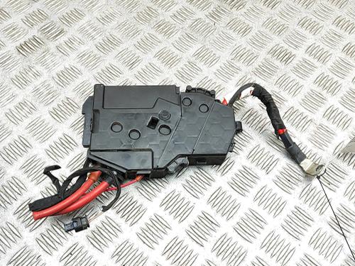 Used Fuse box Fuse box MERCEDES-BENZ CLA (C118) CLA 180 (118.384) (136 hp) 40605381 40605381
