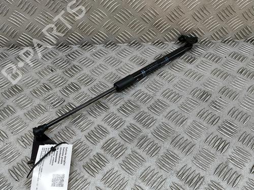 tailgate-lift-support-toyota-yaris-_p21_-_pa1_-_ph1_-2020-33371222 main image
