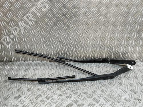 front-windshield-wiper-arm-bmw-5-touring-f11-2009-2010-2011-2012-2013-2014-2015-2016-2017-24582987 main image