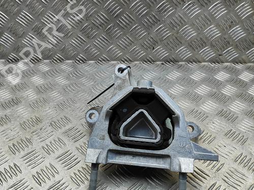 Used Engine mount Engine mount PEUGEOT 208 II (UB_, UP_, UW_, UJ_) e-208 (136 hp) 36458113 36458113