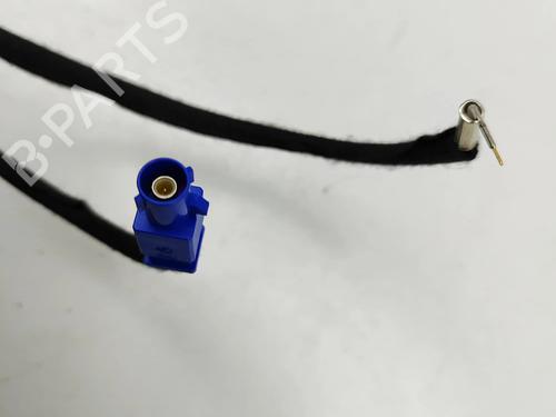 Antenne/Base MASERATI LEVANTE SUV (M161) 3.0 D Q4 | BP33385959C140  - Image 6