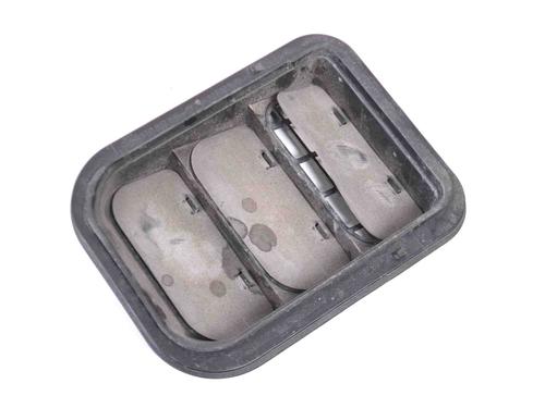 Used Grille AUDI A3 Sportback (8PA) 2.0 TDI 16V (140 hp) 30218003