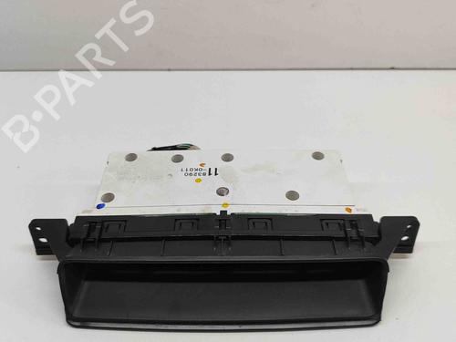 Used Display monitor TOYOTA HILUX VII Pickup (_N1_, _N2_, _N3_) 2.5 D 4WD (KUN25) (102 hp) 24142002