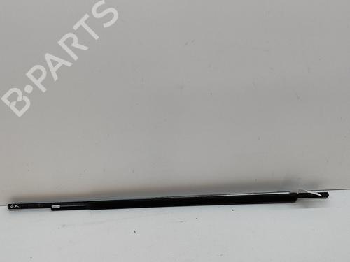 Door moulding trim LAND ROVER RANGE ROVER VELAR (L560) 2.0 D180 TD4 4x4 | BP18164786C150 