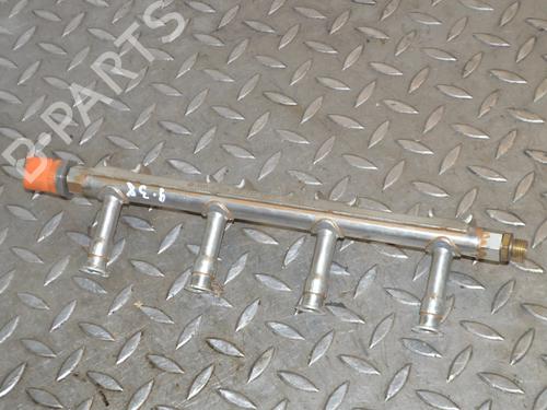 Used Injection rail Injection rail VOLVO V70 II (285) D5 (163 hp) 33347113 33347113