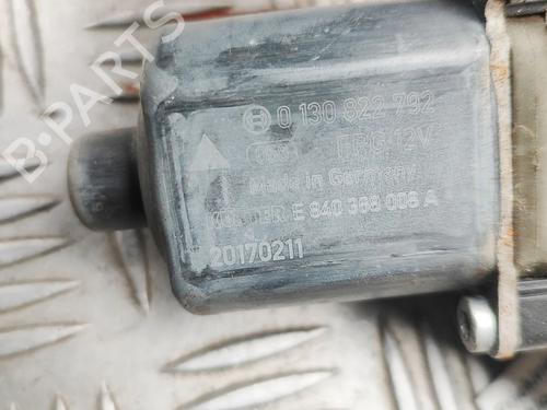 Left front window motor LAND ROVER DISCOVERY V (L462) 3.0 D 4x4 | BP33882856E21  - Image 7