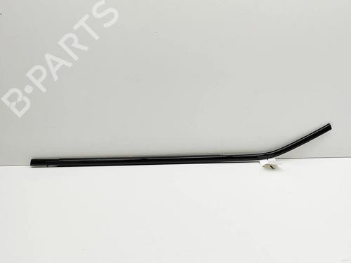 Used Door moulding trim Door moulding trim VOLVO C40 (539) Recharge AWD (408 hp) 33378635 33378635