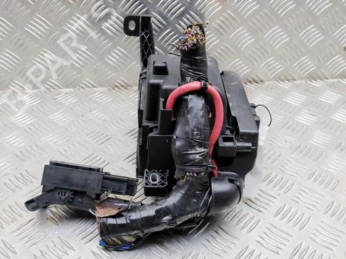 Fuse box LAND ROVER RANGE ROVER VELAR (L560) 2.0 D180 TD4 4x4 | BP39409256E1 - Image 4