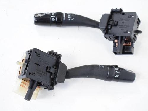 Used Steering column stalk HYUNDAI SANTA FÉ II (CM) 2.2 CRDi 4x4 (155 hp) 9902676