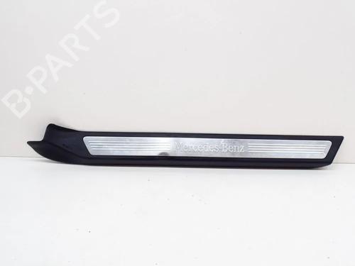Used Step Step MERCEDES-BENZ E-CLASS Convertible (A207) E 350 CDI (207.423) (265 hp) 36043202 36043202
