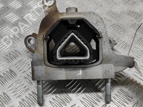 Used Engine mount PEUGEOT 2008 II (UD_, US_, UY_, UJ_, UR_, UC_) e-2008 (UKZKXZ) (136 hp) 27779677