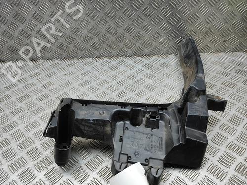 Used Rear bumper bracket Rear bumper bracket 38239217 38239217